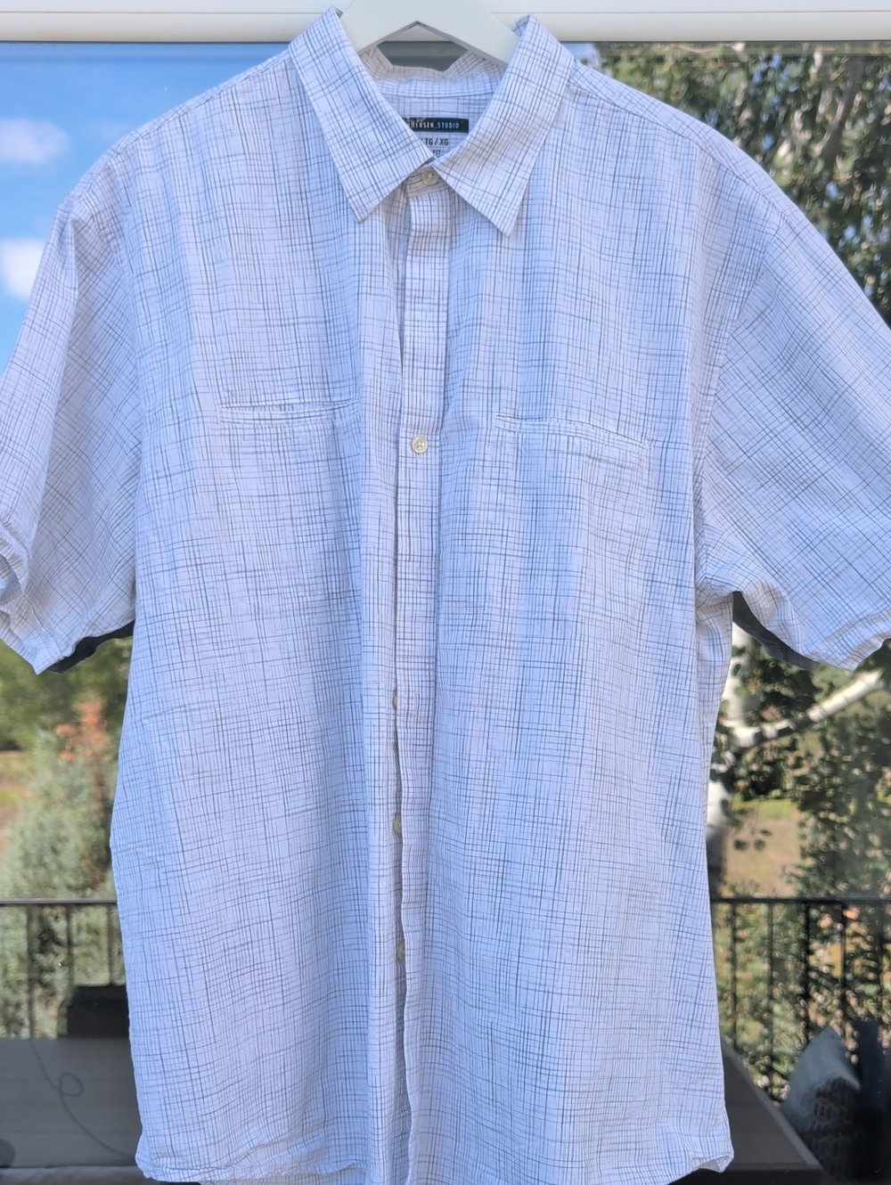 Van Heusen White and Light Gray Plaid Short-Sleeve Button-Down Shirt